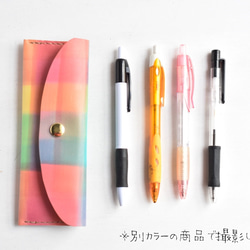 手工染色皮革筆袋“Ishikoro No.83（掛鉤筆袋）” 第7張的照片