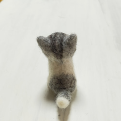 ◾受注制作　羊毛フェルトの小さな子猫(グレーとら猫)　猫グッズ　猫雑貨 4枚目の画像