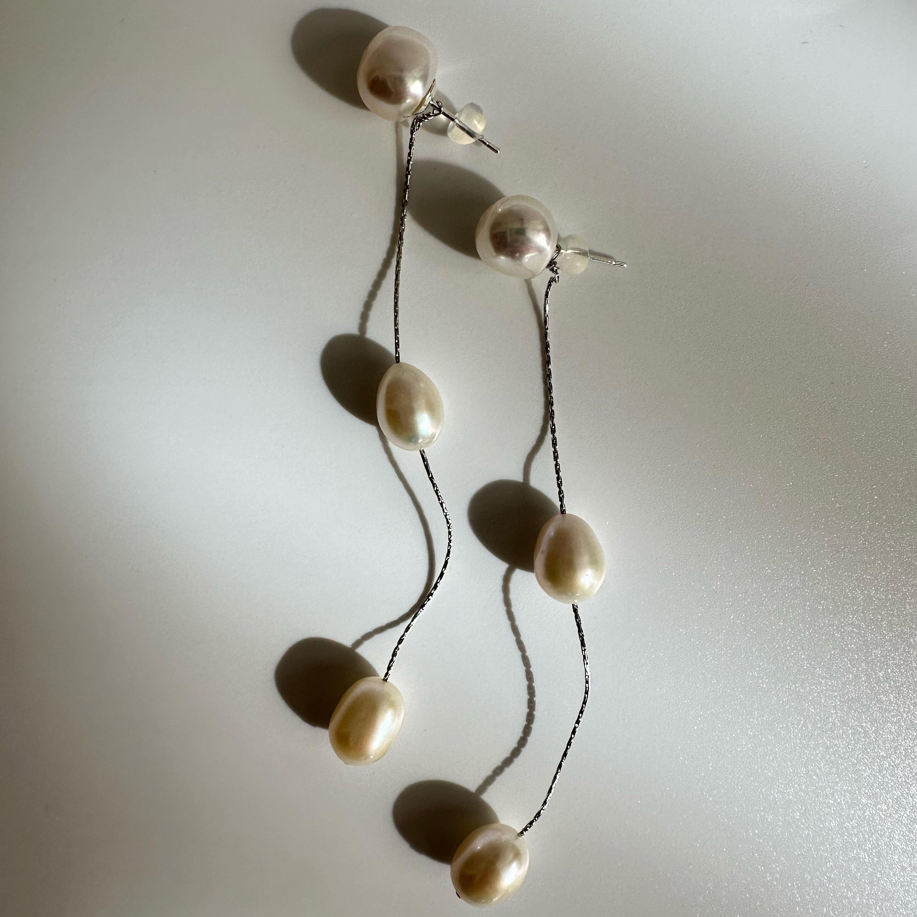 2way こぼれパール　たまご　３連パール　ロング　ピアス　イヤリング