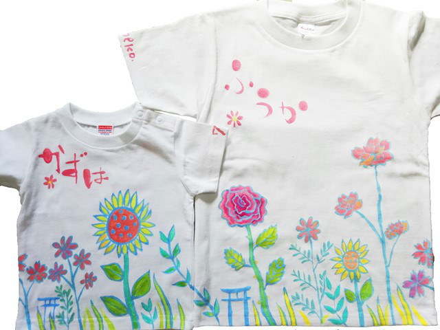 特注手描きTシャツ★名入れ★プレゼント出産祝いに★お得なセット価格　姉妹　兄弟　お揃い
