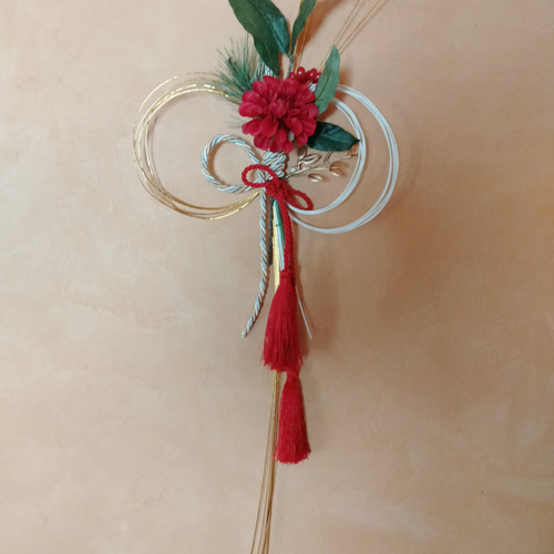 スタイリッシュ モダン しめ縄 お正月飾り しめ飾り 紅白 金 和紙