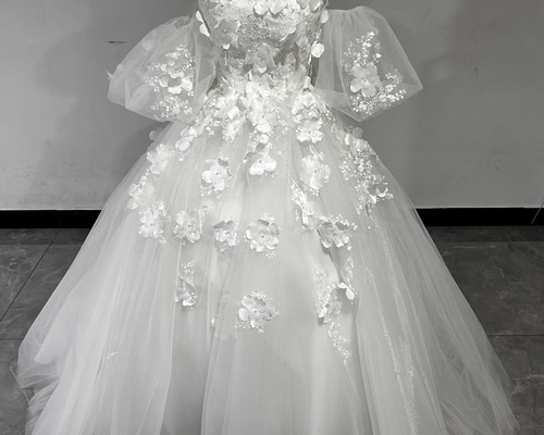 美品！ ウエディングドレス オフショルダー 繊細レース エレガント