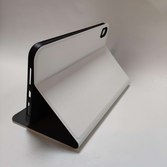 【モーモー牛ミルク】緑の牧場　手帳型タブレットケース　ipad andoroid　対応機種あり 4枚目の画像