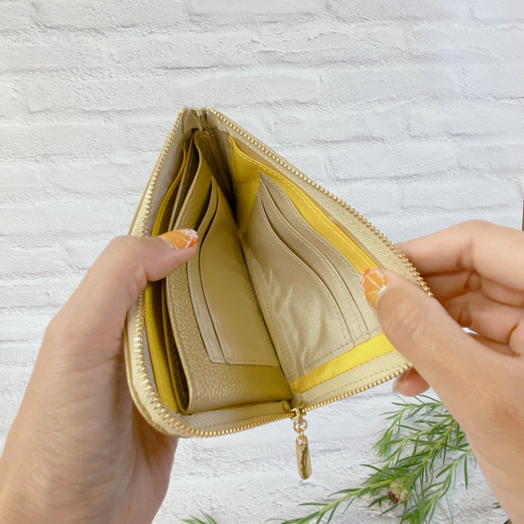 薄くて軽いコンパクトな財布 10枚カードポケット  シュリンクゴールド squeeze 3枚目の画像