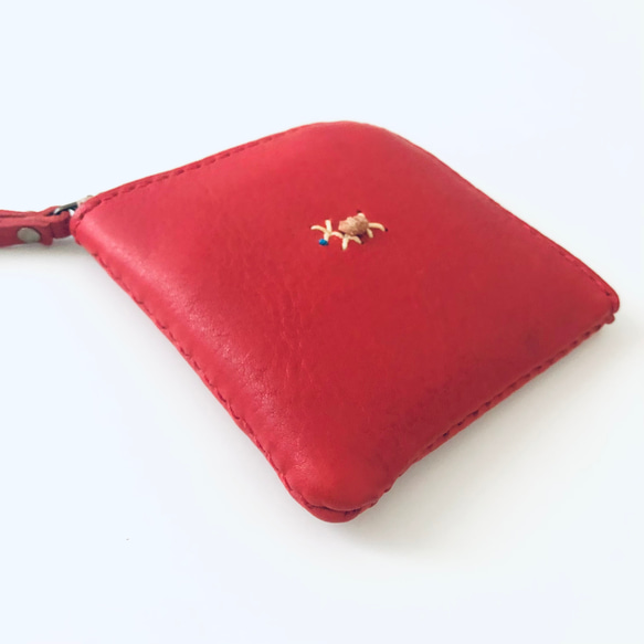 栃木レザー  手縫いのハーフな財布　（赤） 2枚目の画像