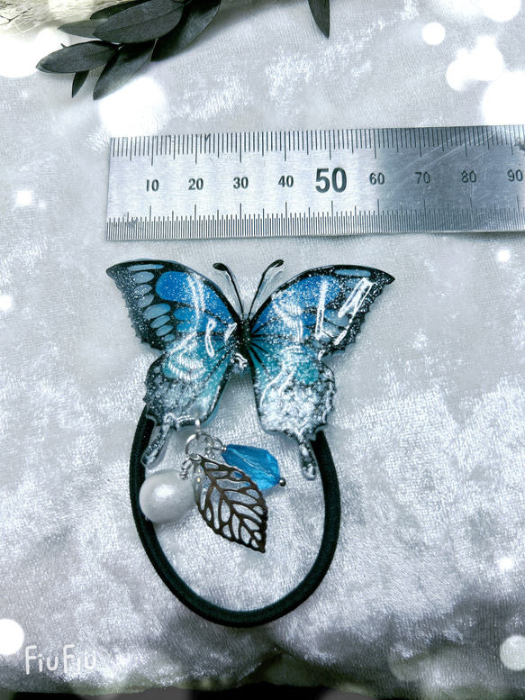 【1653】ルビルビ　レジン　月　蝶　ヘアゴム　ポニーフック　ブロ―チ 1653】ルビルビ様 専用 レジン 月 蝶 ヘアゴム ポニーフック ブロ―チ