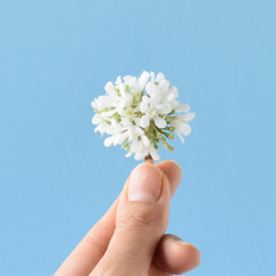 お花のポニーフック ベビーフラワーホワイト×シードブッシュ 1枚目の画像