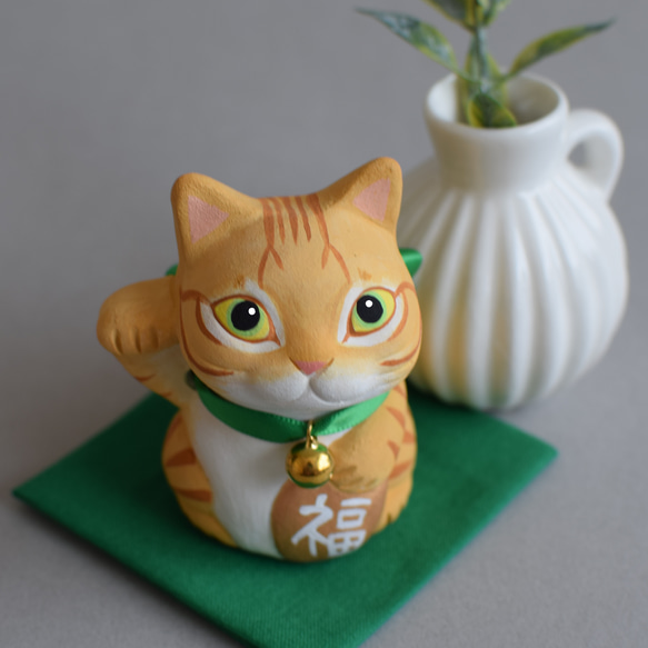 招き猫(右手・茶トラ)【受注制作】ご注文前には必ずメッセージで納期をお確かめください 1枚目の画像