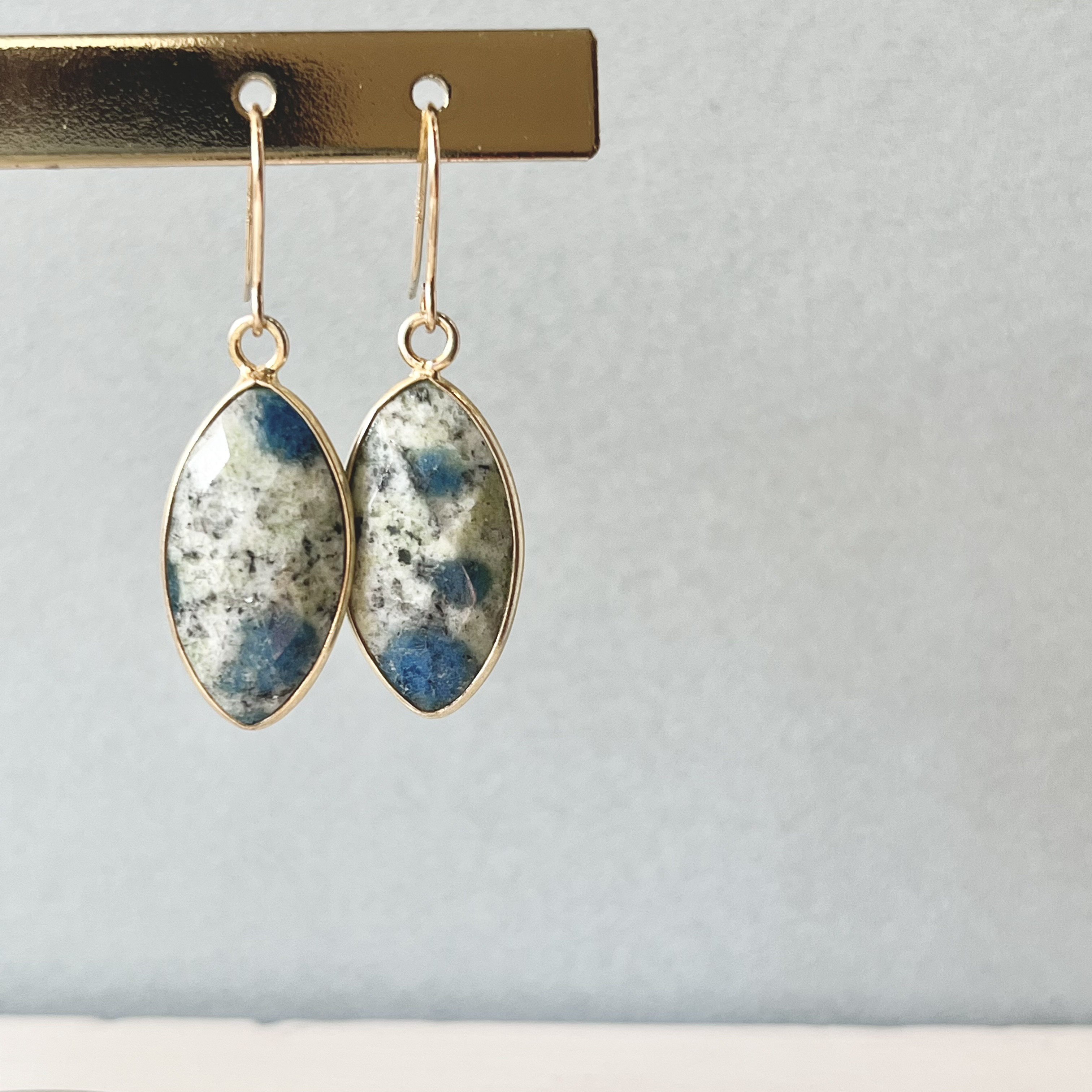 残り1点】希少石ヒマラヤ産K2アズライトのピアス/イヤリング  