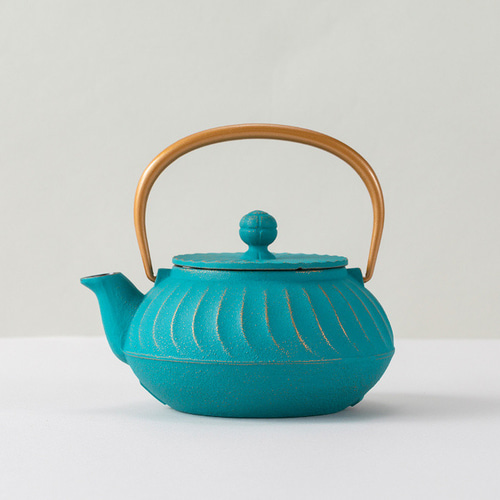 公式】岩鋳 南部鉄器 急須 波 金/トルコ青 その他キッチン小物 IWACHU