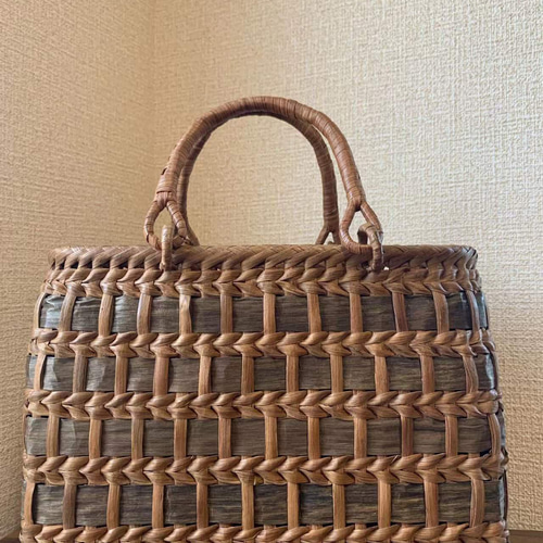 手作り胡桃籠【今週限定価格】 胡桃 くるみと山葡萄 くるみかごバッグ 山葡萄かごバッグ 手作り