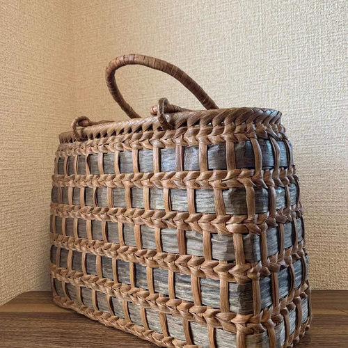 胡桃 山葡萄 かごバッグ 内布付き Amazon | [山葡萄] 胡桃 かごバッグ 【花編み/市松編み/乱れ編み