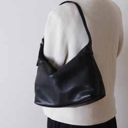 レトロな革ショルダーバッグ斜め掛けスマホショルダー長財布収納可能 10枚目の画像