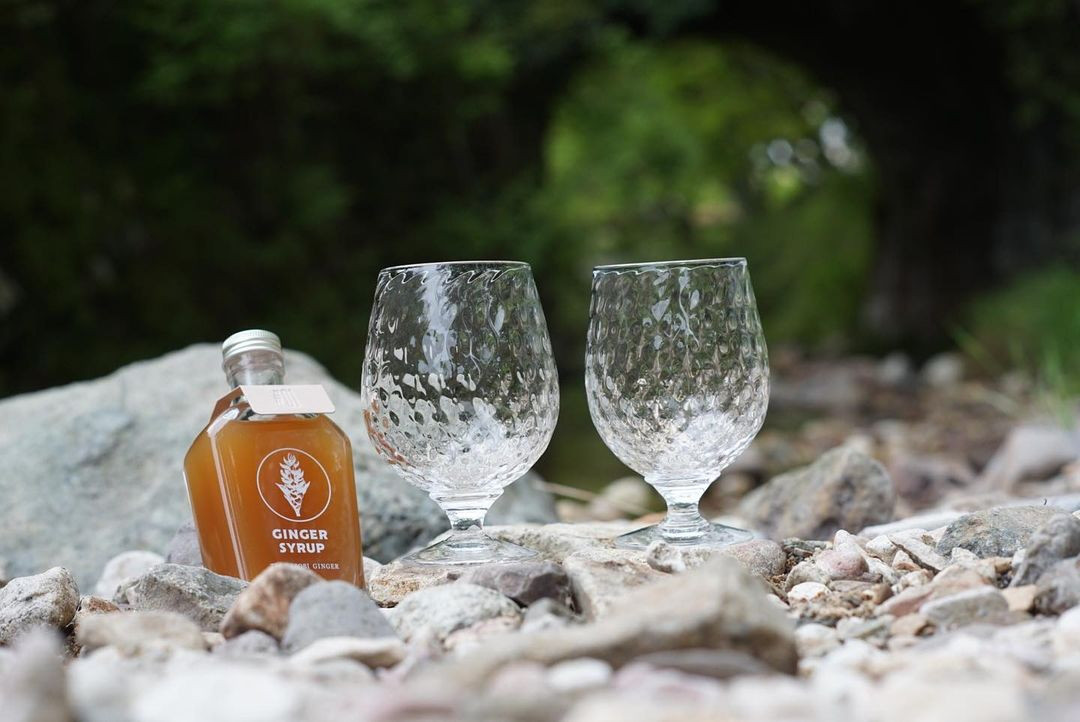 モールドグラス(足付き)