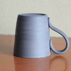 備前焼のマグカップ（ブルーグレー、ストレート） 3枚目の画像