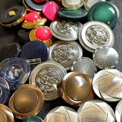 アンティーク　ボタン額入 B級】ボタン アンティークボタン ヴィンテージボタン 詰め合わせ