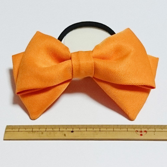オレンジ色リボン ヘアゴム  髪飾り コスプレ衣装小物 ハンドメイド 橙色 2枚目の画像