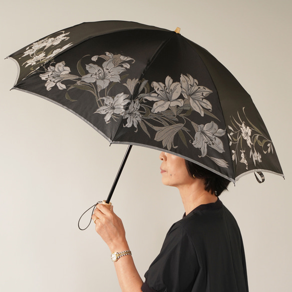 槇田商店　晴雨兼用　傘　日傘　折り畳み傘 晴雨兼用 折りたたみ傘】絵おり 百合 ブラック 傘・日傘 槇田