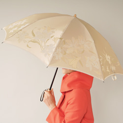 【晴雨兼用　折りたたみ傘】絵おり 百合 ベージュ 6枚目の画像