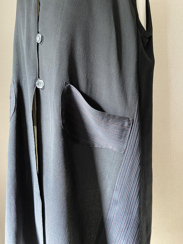 着物リメイク　フリル衿のロングジャケット　黒　ブラック 3枚目の画像