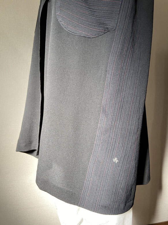 着物リメイク　フリル衿のロングジャケット　黒　ブラック 9枚目の画像