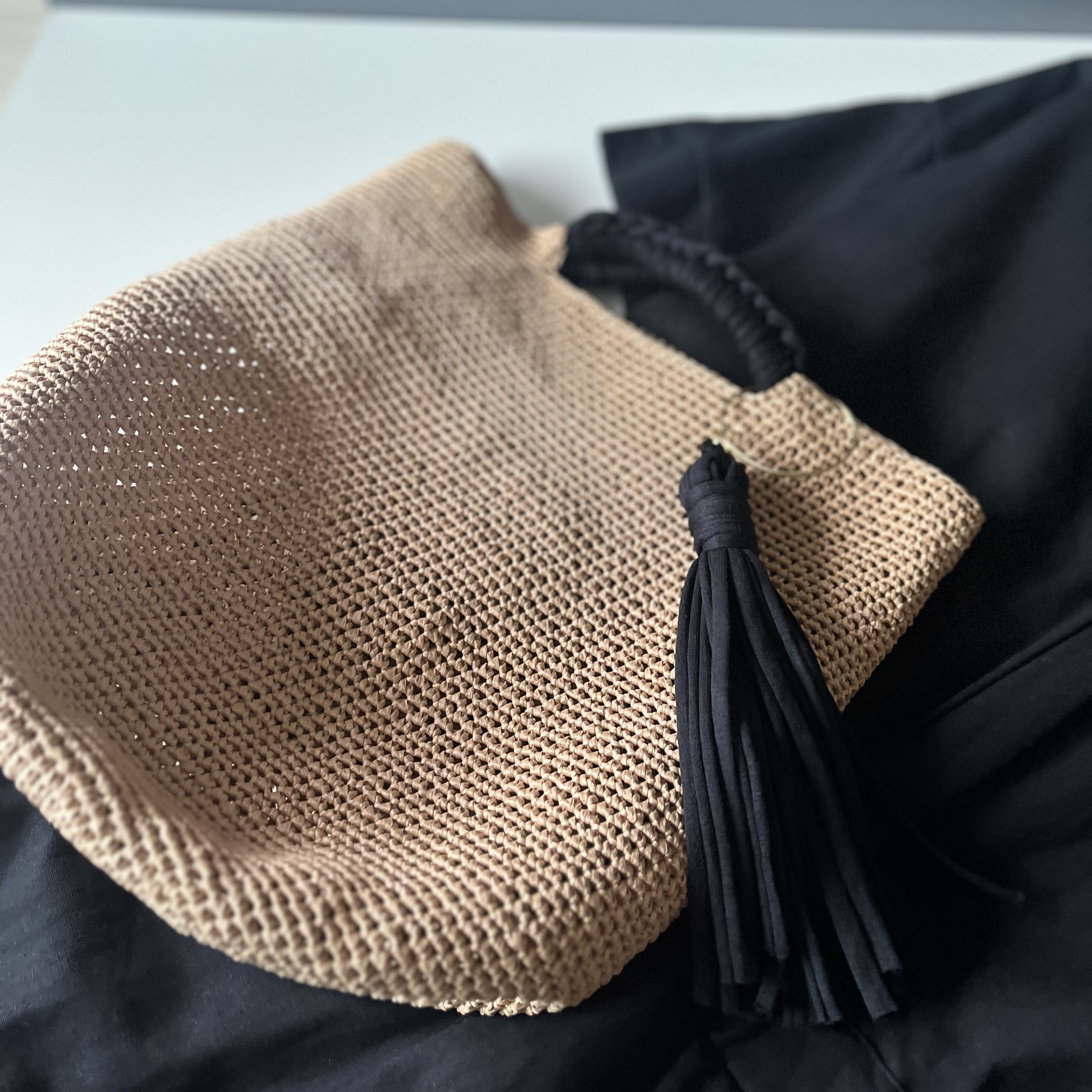 再販‼️【Lサイズ】ラフィア★マルシェバッグ☆ストロー×ブラック