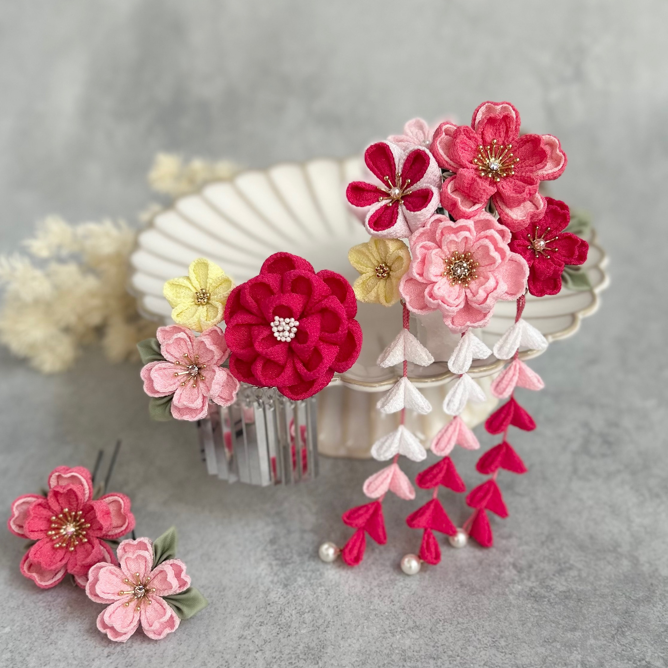 つまみ細工 七五三かんざしセット（3歳さん向け）チェリーピンク 黄色　桜 椿 梅 日本髪 卒園 卒業 髪飾り 袴