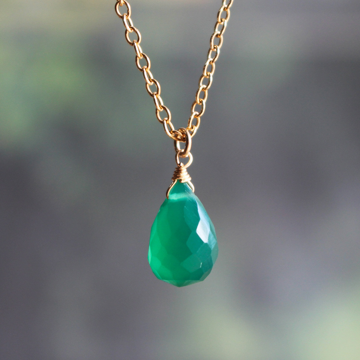 【特集掲載作品】グリーンオニキス＜ドロップカット＞のネックレス（14KGF）