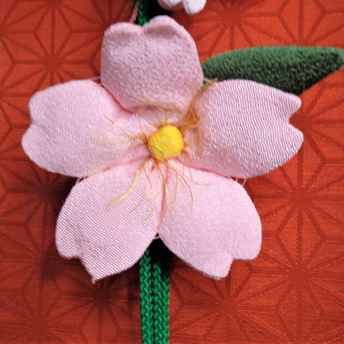 ちりめんで作った季節のタペストリー＜花シリーズ＞ タペストリー