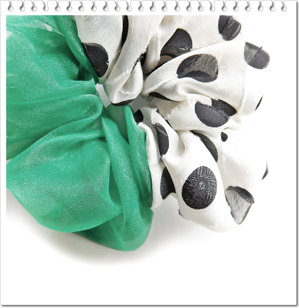 透明感 グリーン＆ドット 花柄刺繍／きほんのシュシュ オーガンジー 緑 黒 水玉／大人かわいい 上品 上質 ガーリー 6枚目の画像