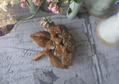 チンアナゴ　木彫ブローチ等 チンアナゴ 木彫ブローチ等 2025年最新】ちんあなごブローチの