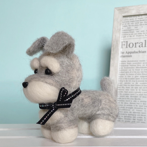 シュナウザー（グレー）の羊毛フェルト 犬 羊毛フェルト chai♡hima