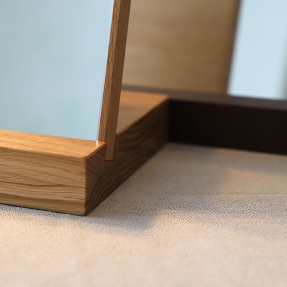 卓上ミラー＆無垢材スタンド～贈り物にもオススメ～ 卓上 鏡 リビング 無垢材 インテリア 7枚目の画像