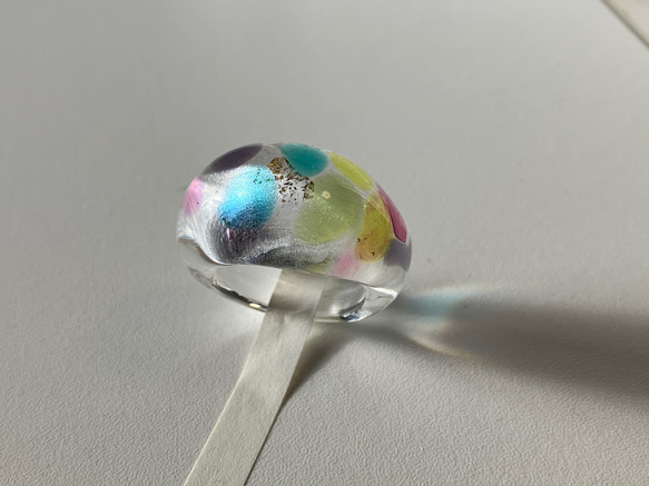 蜻蛉玉の指輪＊虹のドット〈2025-01〉 6枚目の画像
