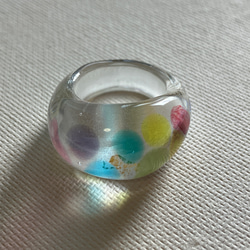 蜻蛉玉の指輪＊虹のドット〈2025-01〉 3枚目の画像
