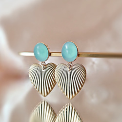 14KGF/ AQUA CHALCEDONY VINTAGE HEART STUD EARRINGS 1枚目の画像