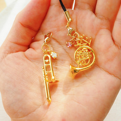 【ストラップ】ミニチュア楽器と選べる誕生石・イニシャルのストラップ 13枚目の画像