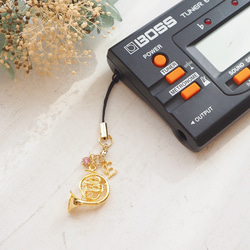 【ストラップ】ミニチュア楽器と選べる誕生石・イニシャルのストラップ 9枚目の画像