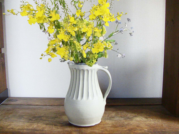 しのぎ手ピッチャー（蘭越）18cm 一輪挿し・花瓶・花器
