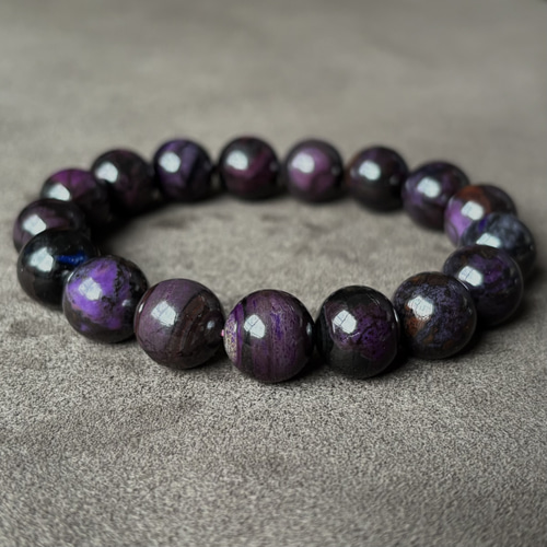 【ハンドメイド】スギライト ブレスレット 天然石 ハンドメイド 深みのある紫が導く、静けさと落ち着き/スギライト/天然石 ストーン