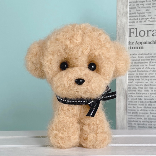トイプードル（アプリコット 薄茶）の羊毛フェルト 犬 羊毛フェルト