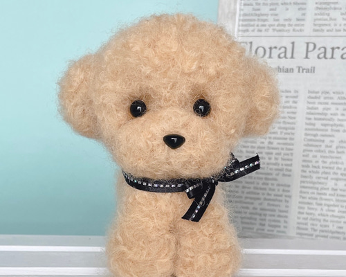 トイプードル（アプリコット 薄茶）の羊毛フェルト 犬 羊毛フェルト