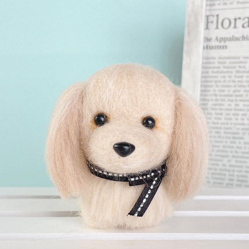 ダックスロング（クリーム）の羊毛フェルト 犬 羊毛フェルト chai 