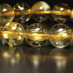 【虹入り水晶】１０ミリ 一点物 ゴールド タイチンルチルブレスレット ＴＫＲ２７ お守り効果 プレゼント お正月 福袋 3枚目の画像