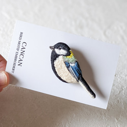 シジュウカラの刺繍ブローチ　鳥　刺繍 3枚目の画像