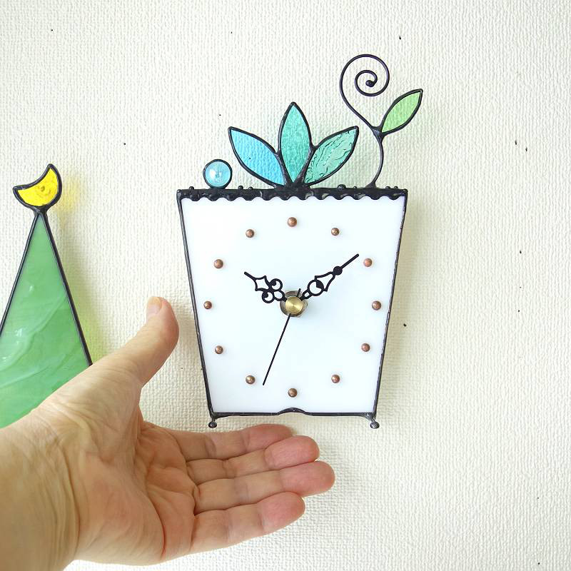 [プランタープランツ・翡翠と水色]ステンドグラスの掛け＆置き時計・受注制作