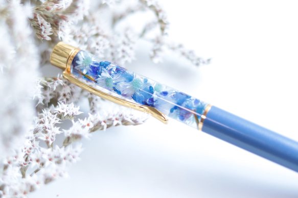 ハーバリウムボールペン～マリンブルー～無料ラッピング付＊母の日ギフト・誕生日・お祝い 6枚目の画像