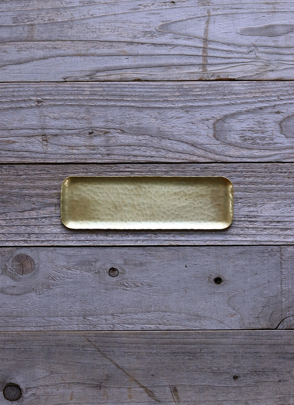 鎚目模様のおしぼり皿　小（真鍮素地） 5枚目の画像