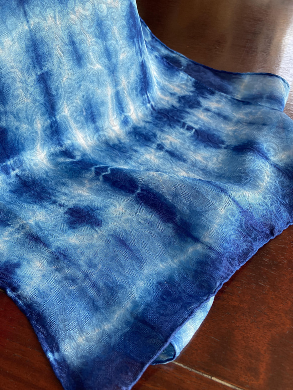 天然藍染　絹スカーフ 7枚目の画像