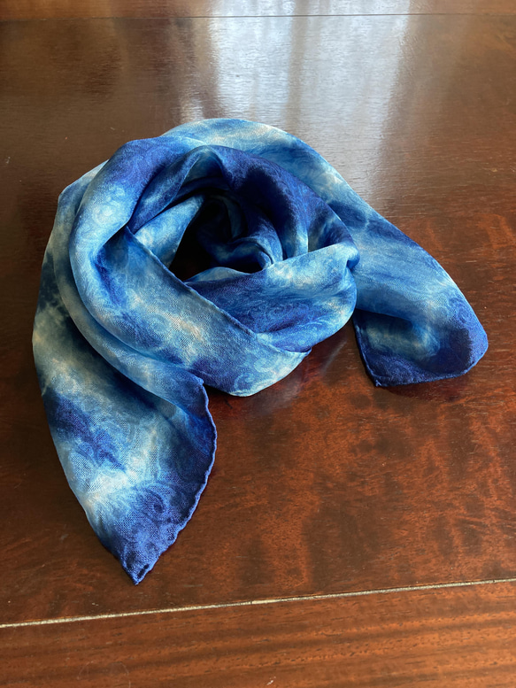 天然藍染　絹スカーフ 8枚目の画像